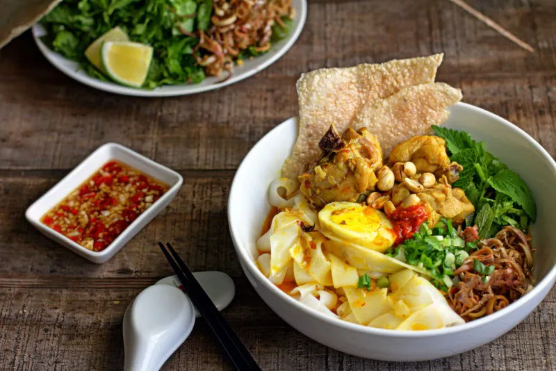 Da Nang travel experience about must-try specialties