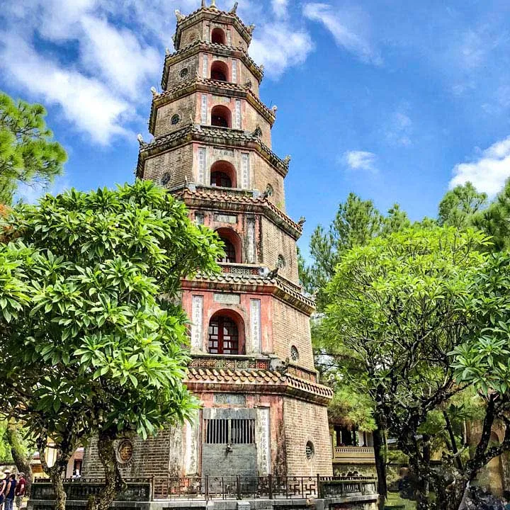Thien-Mu-pagoda-Hue-721
